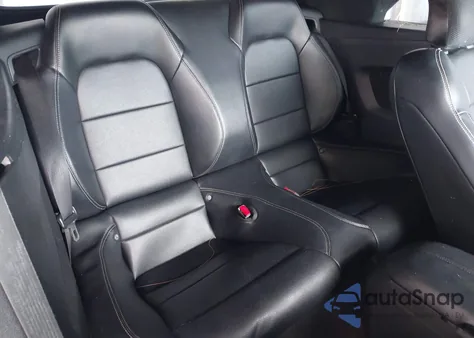 2016 Ford Mustang Ecoboost Premium z USA, uszkodzony, nr VIN 1FATP8UH1G5280330